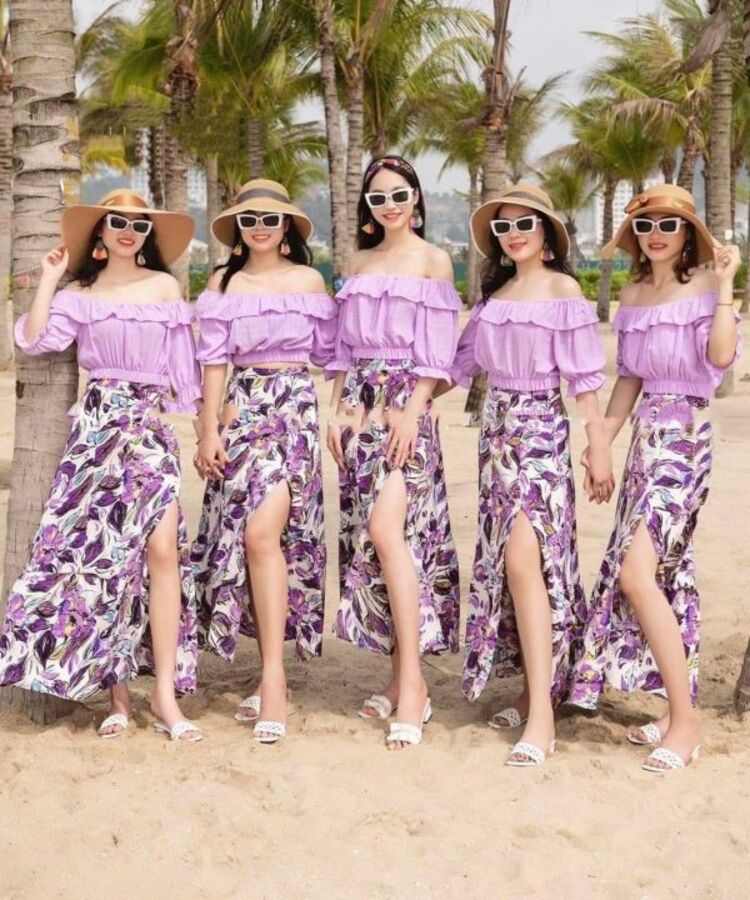 7 váy đồng phục đi biển dành cho hội chị em vô cùng duyên dáng, sành điệu